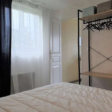 Apartment Avec Balcon, De Trestraou, Parking Inclus - Fr-1-368-334